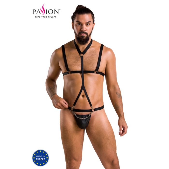 Passion MEN Andrew Herren-Set – Tanga in Lederoptik mit Choker und Harness, Schwarz Passion MEN Andrew Herren-Set – Tanga in Lederoptik mit Choker und Harness, Schwarz